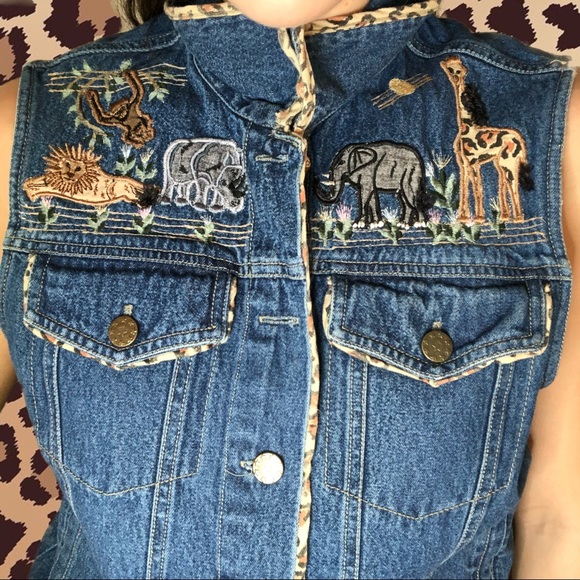 Vintage Jean Jacket w/ Safari Animals (s) - Picture 4 of 7